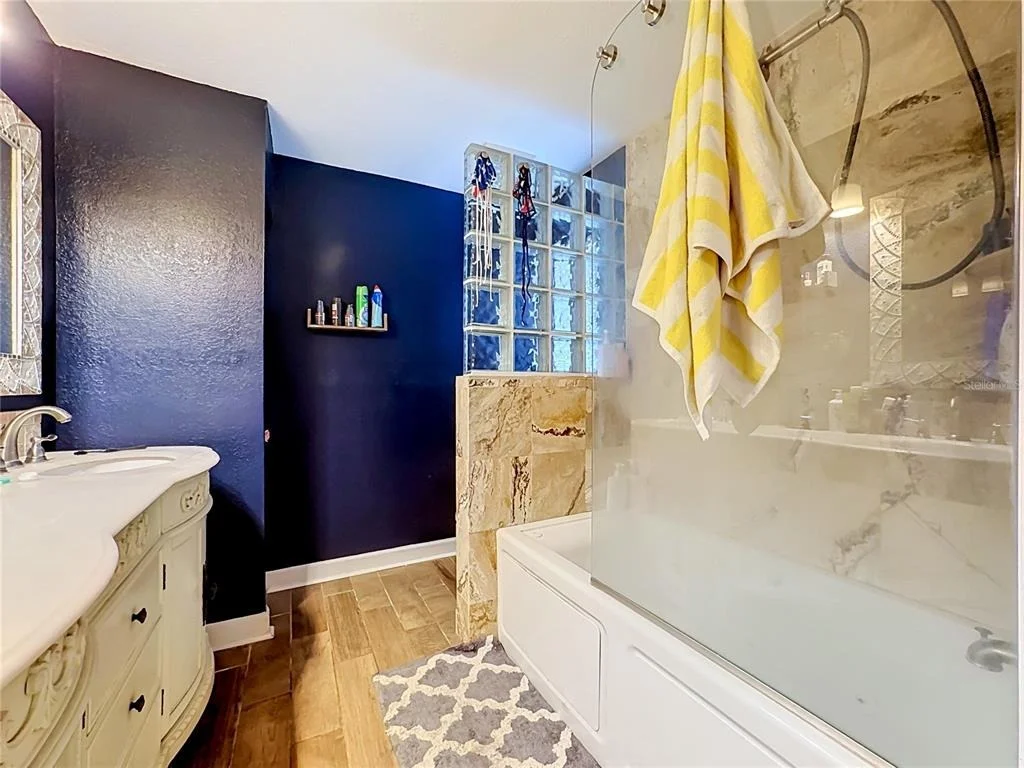 Photo of 1953 ROLLING GREEN CIRCLE