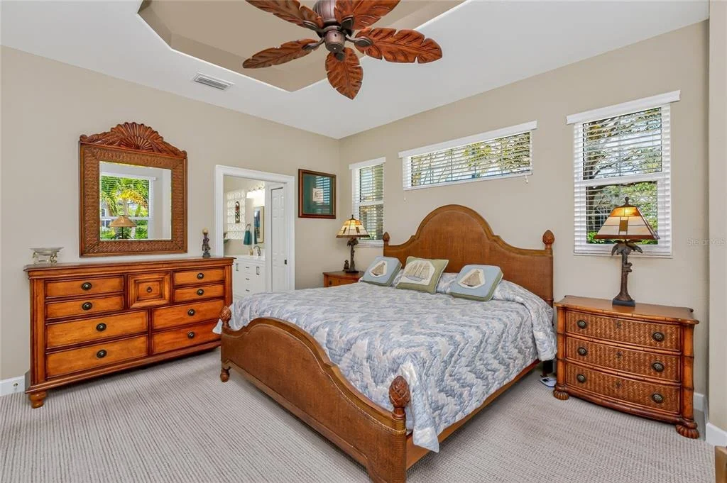 Photo of 3337 SUNSET KEY CIRCLE