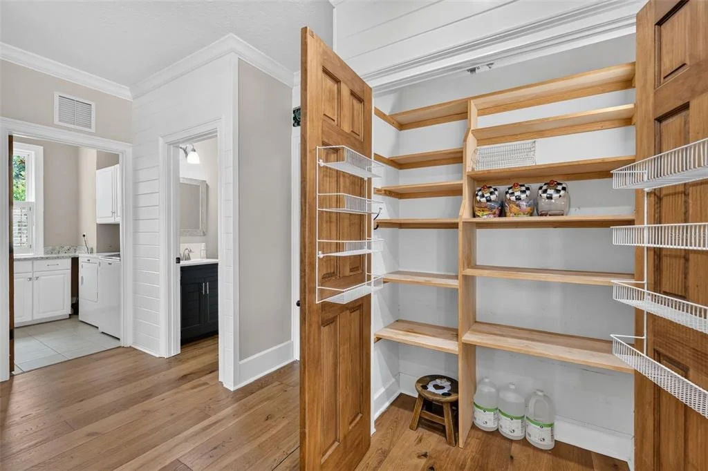 Photo of 580 W 10TH AVENUE