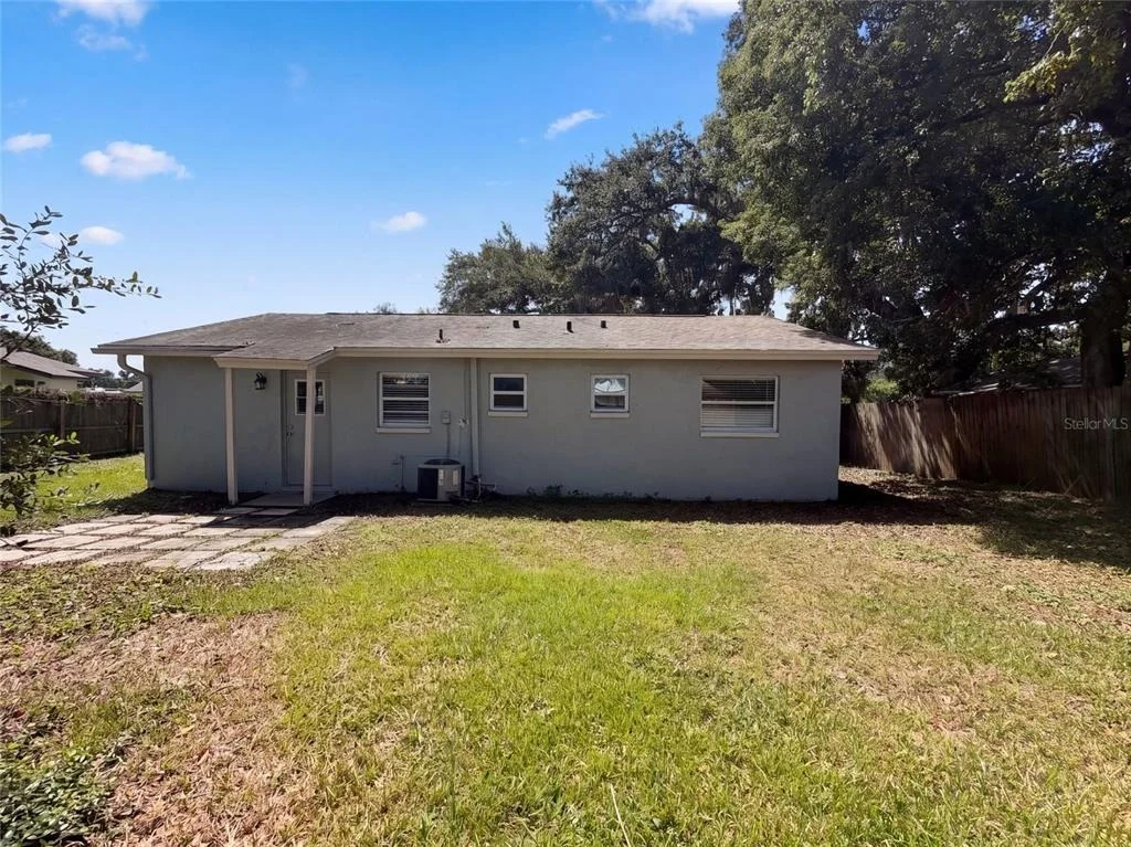 Photo of 121 INWOOD CIRCLE