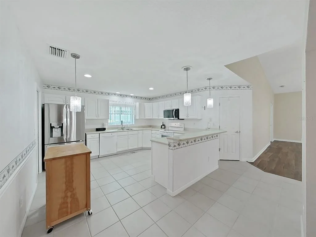 Photo of 6122 GENTLE BEN CIRCLE