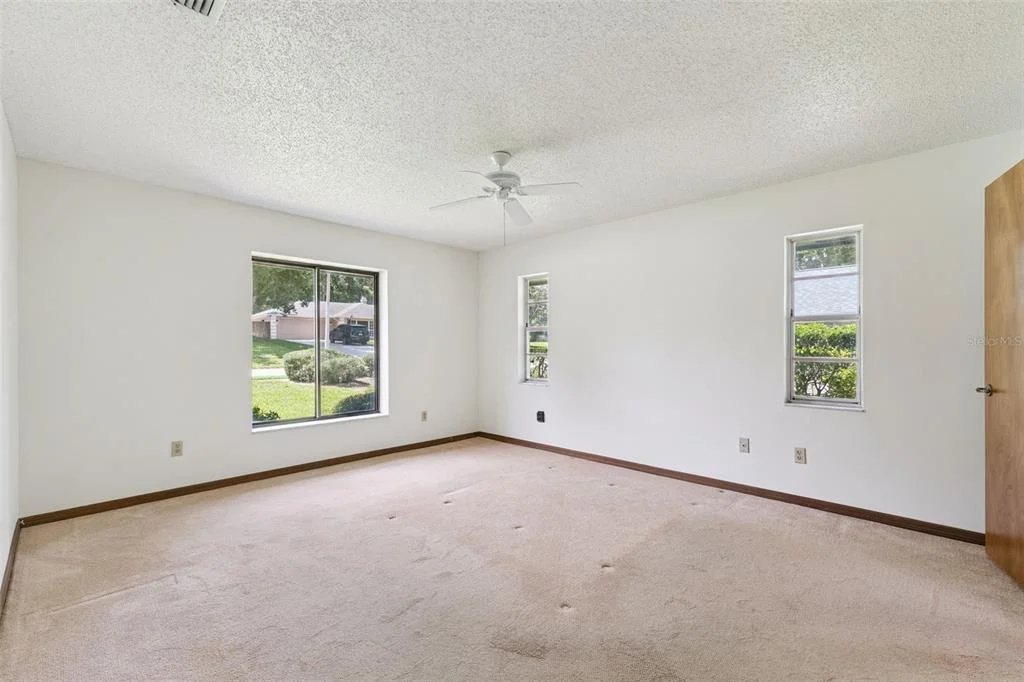 Photo of 211 HICKORY DRIVE
