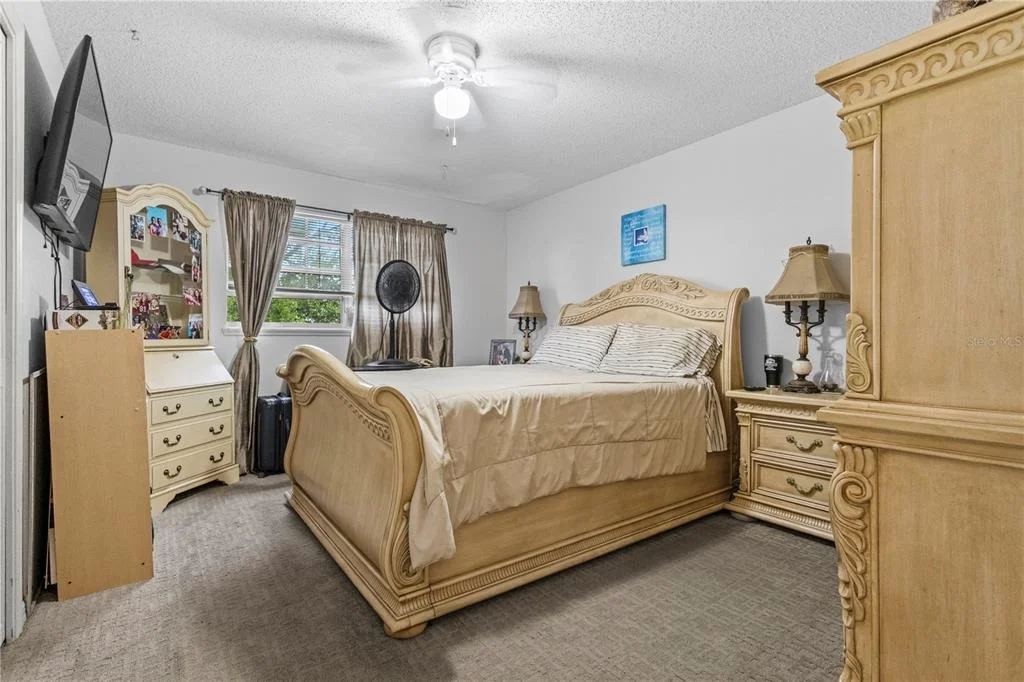 Photo of 1437 GLENVIEW ROAD