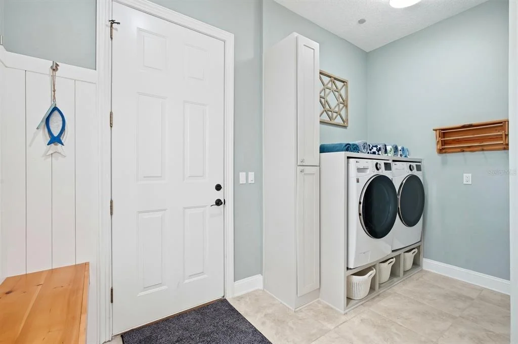 Photo of 6595 COLLIER ROAD