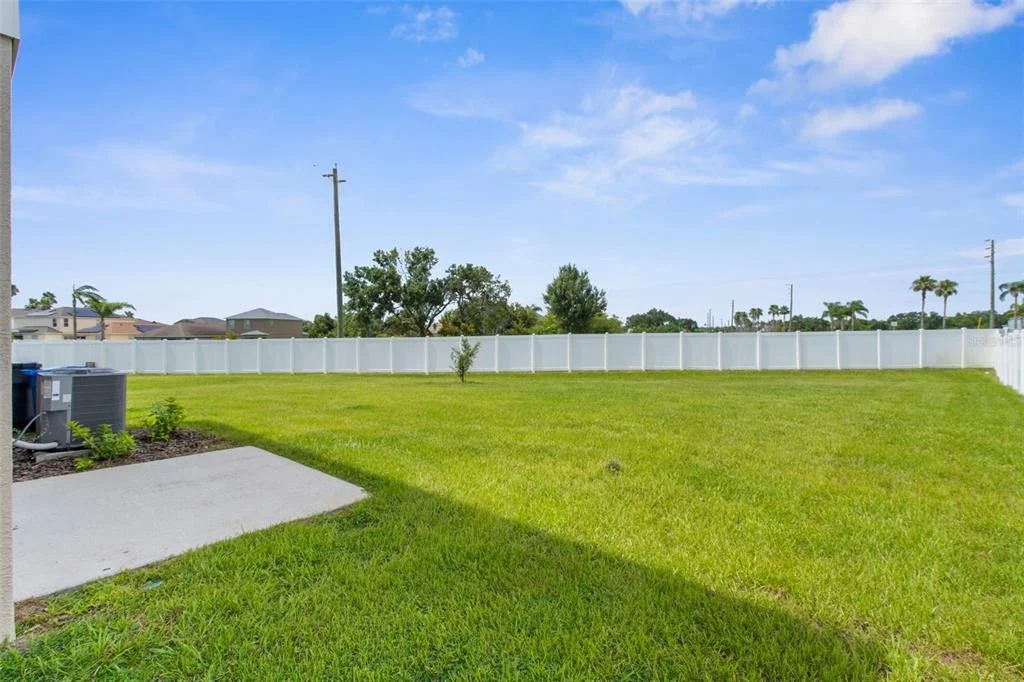 Photo of 1038 KELLY FERN LOOP