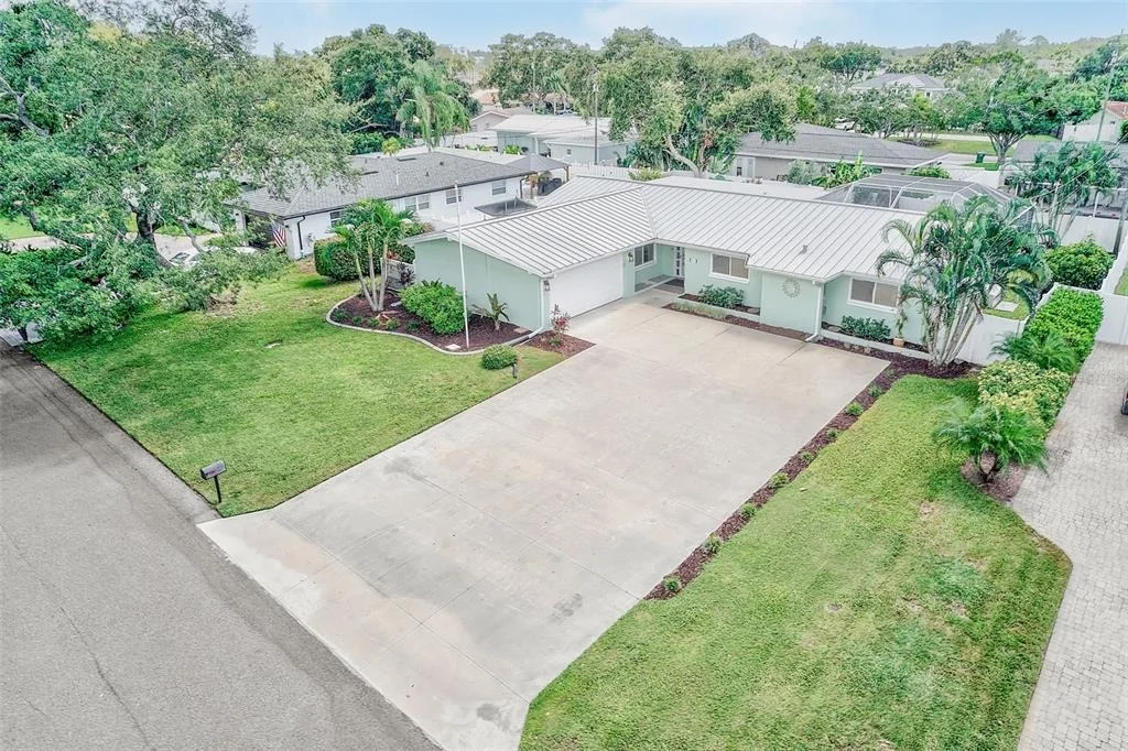 Photo of 809 JACARANDA DRIVE