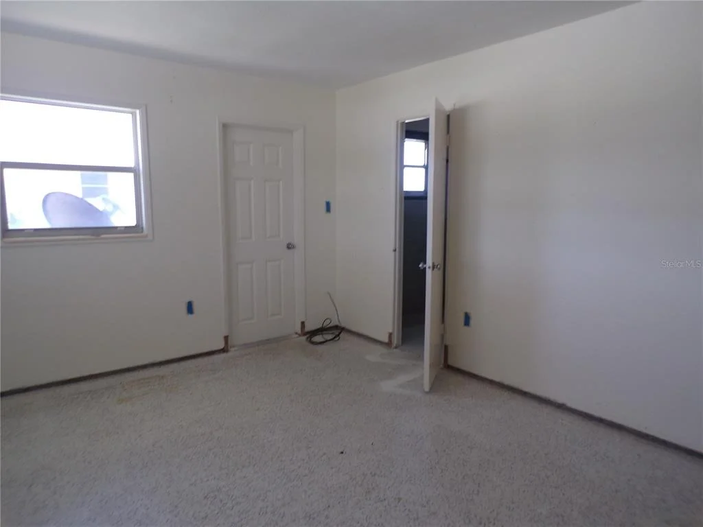 Photo of 1124 SUNSET DRIVE