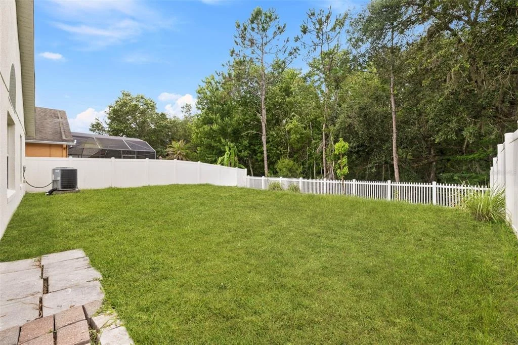 Photo of 16236 DEER CHASE LOOP