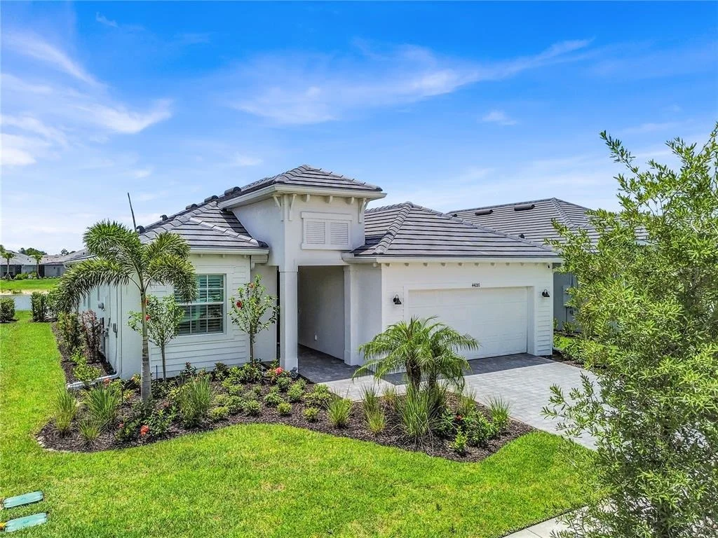 Photo of 44281 HENDERSON WAY