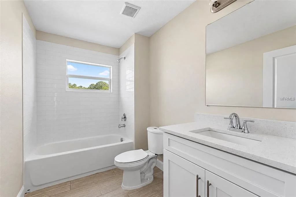 Photo of 1907 LAREDO DRIVE