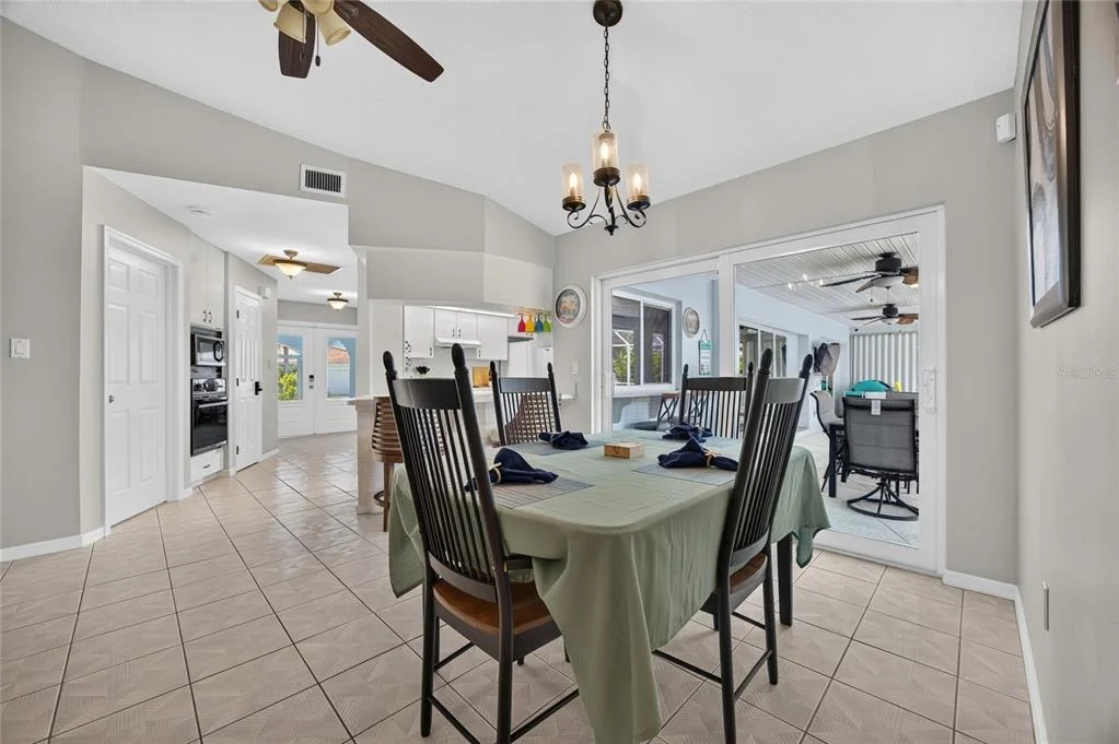 Photo of 2280 VIA ESPLANADE