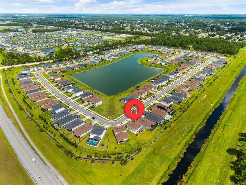 Photo of 660 VERIDIAN CIRCLE NW