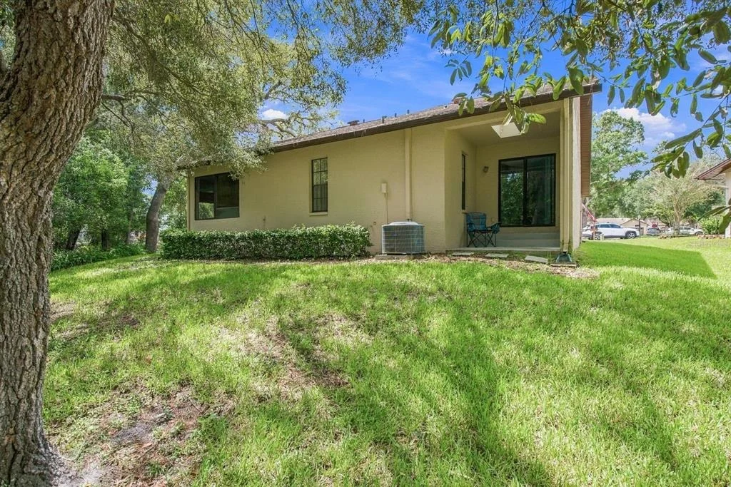 Photo of 6810 PLUMLEAF COURT