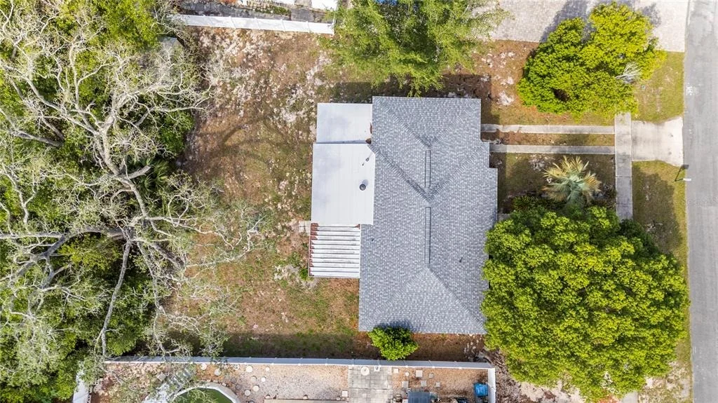 Photo of 6816 TREEHAVEN DRIVE