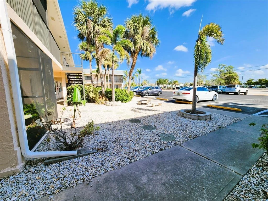 Photo of Unit 2 at 616 GUILD DRIVE