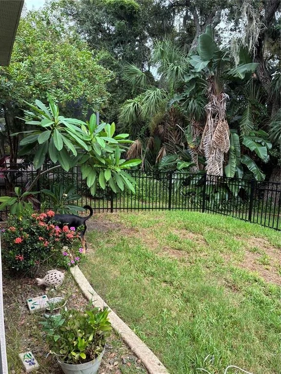 Photo of 8872 FOUNDERS CIRCLE