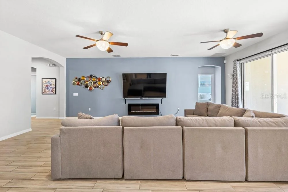 Photo of 6009 BROAD OAK DRIVE