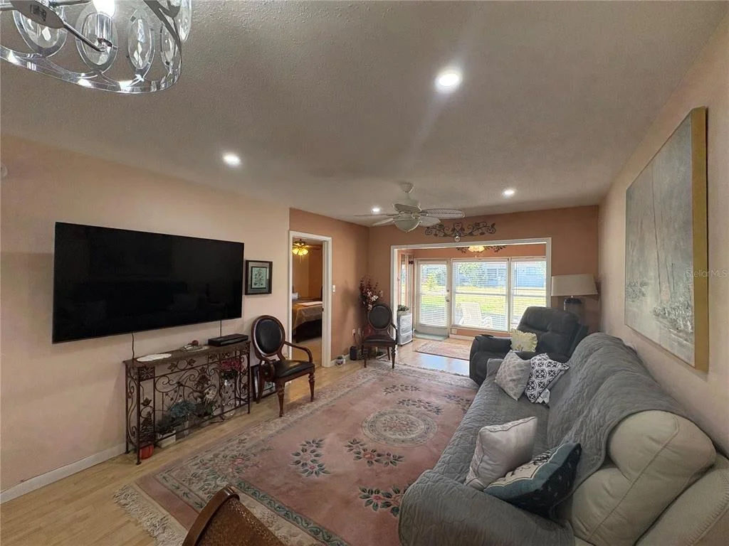 Photo of 1606 FLINT DRIVE W