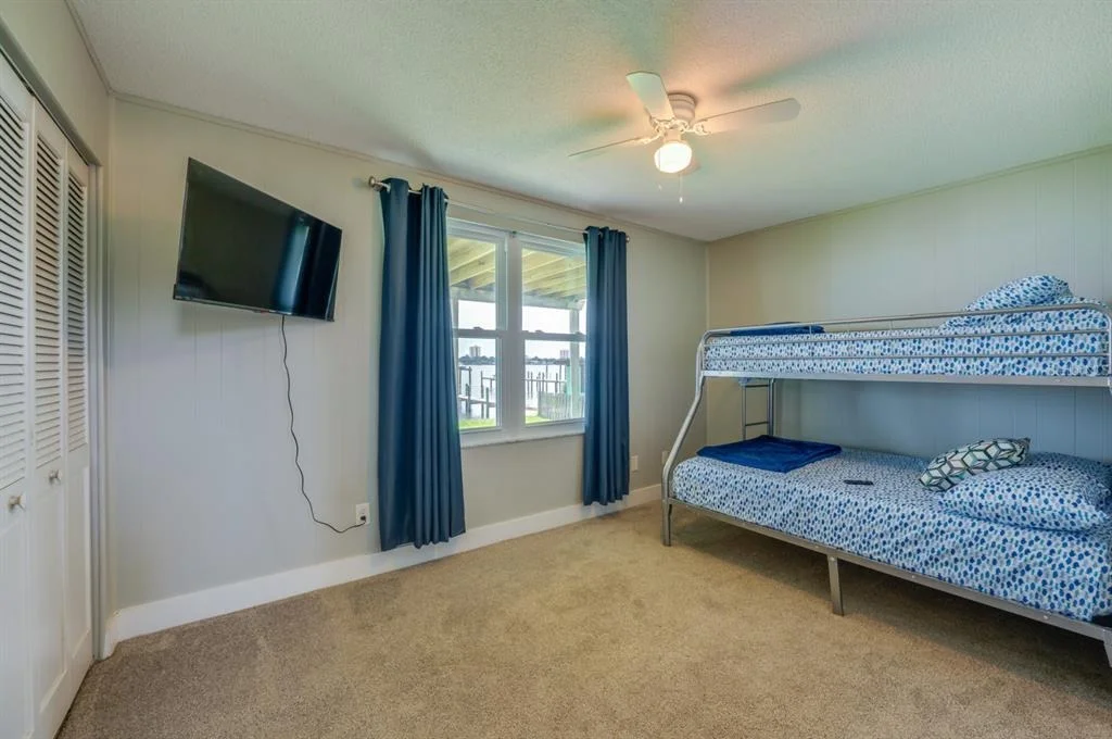 Photo of 1633 RIVERSIDE DRIVE