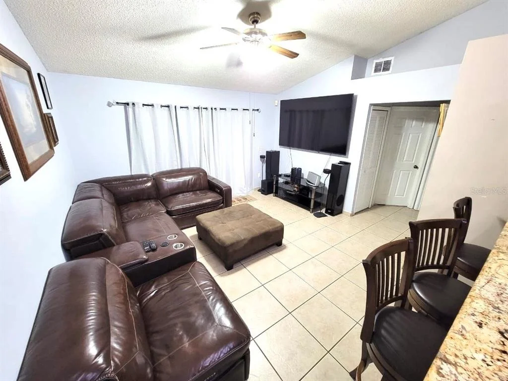 Photo of 1946 EXCALIBUR DRIVE