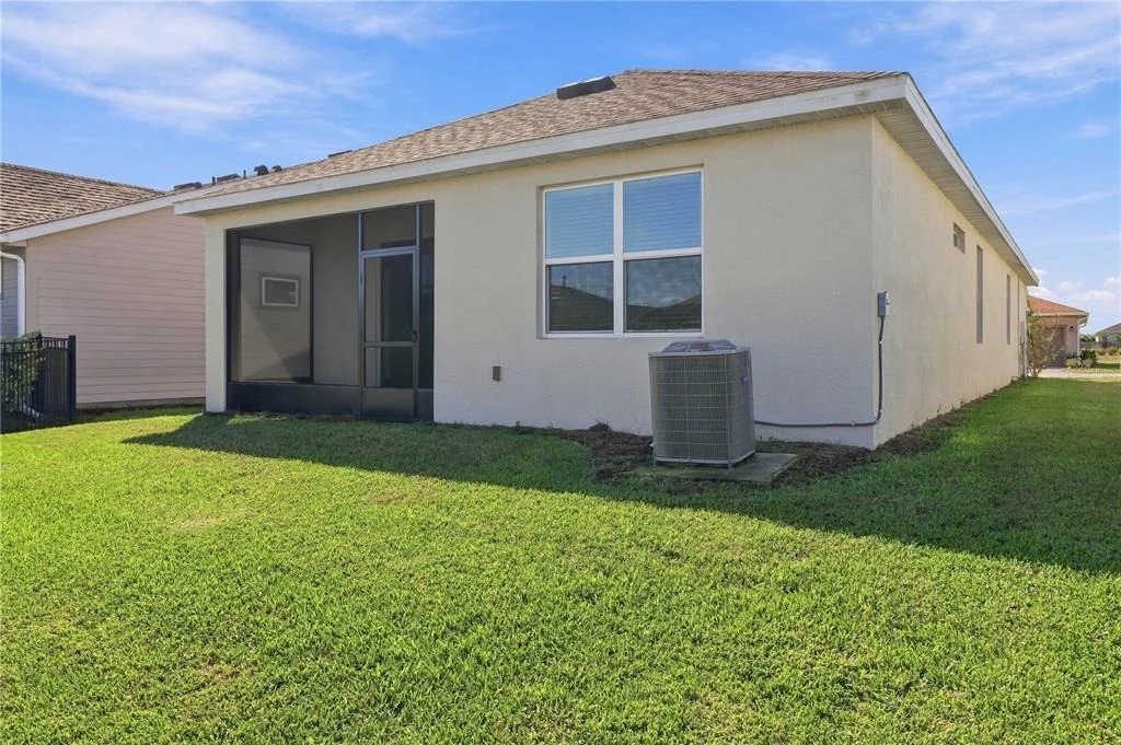 Photo of 5541 NW 40TH LOOP