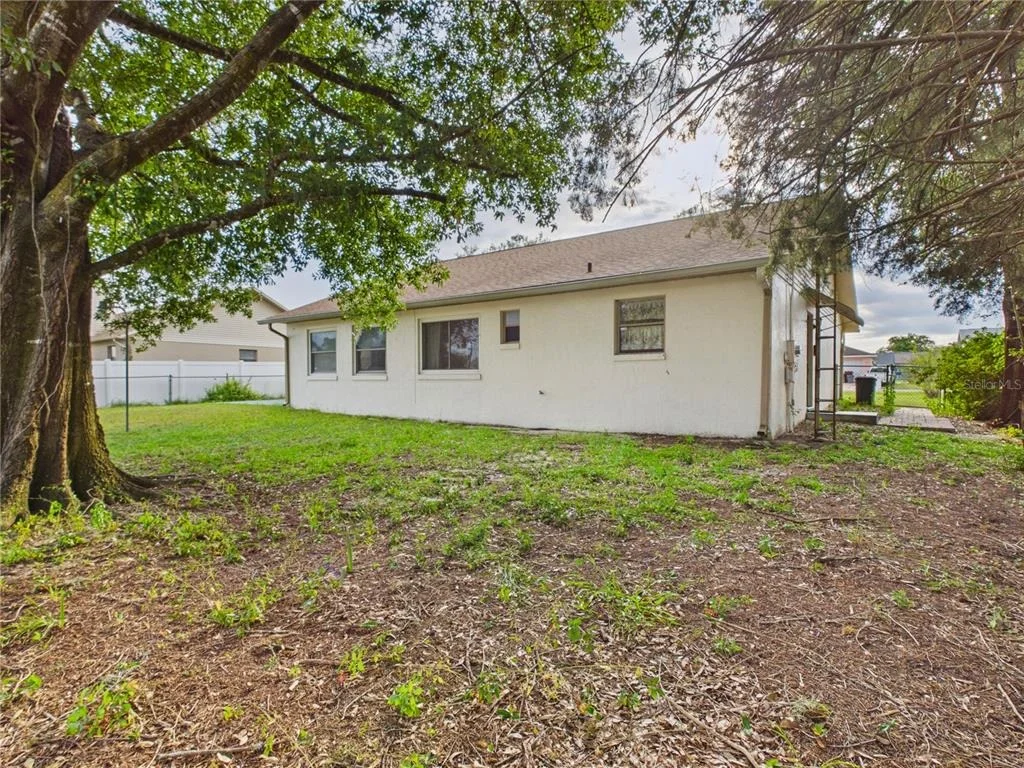 Photo of 13718 SW 40TH CIRCLE
