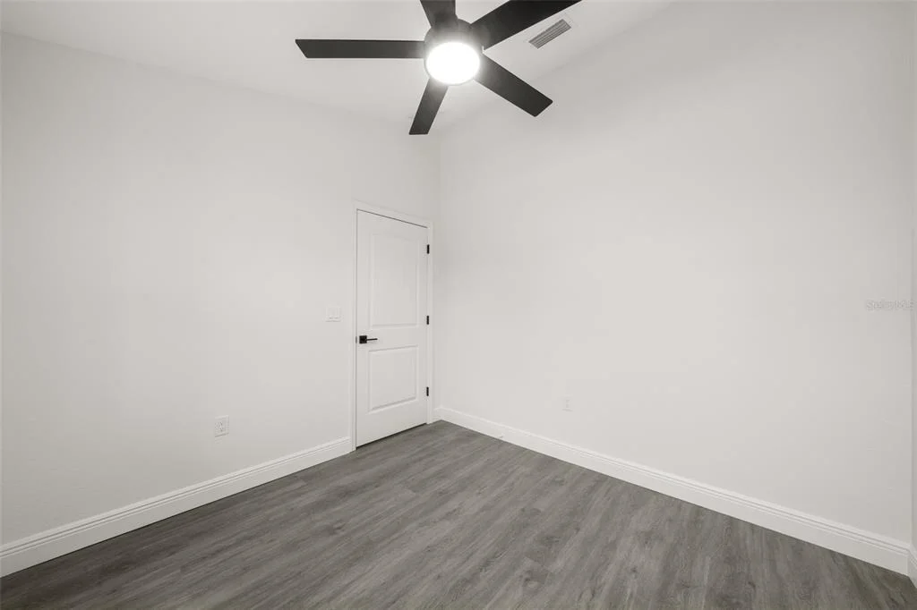 Photo of 3921 DAUPHINE STREET