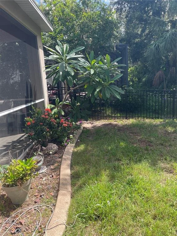 Photo of 8872 FOUNDERS CIRCLE