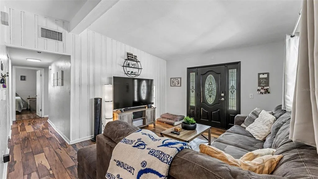 Photo of 680 SUNSET DRIVE