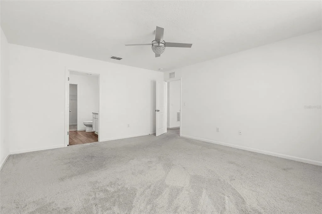 Photo of 1038 KELLY FERN LOOP
