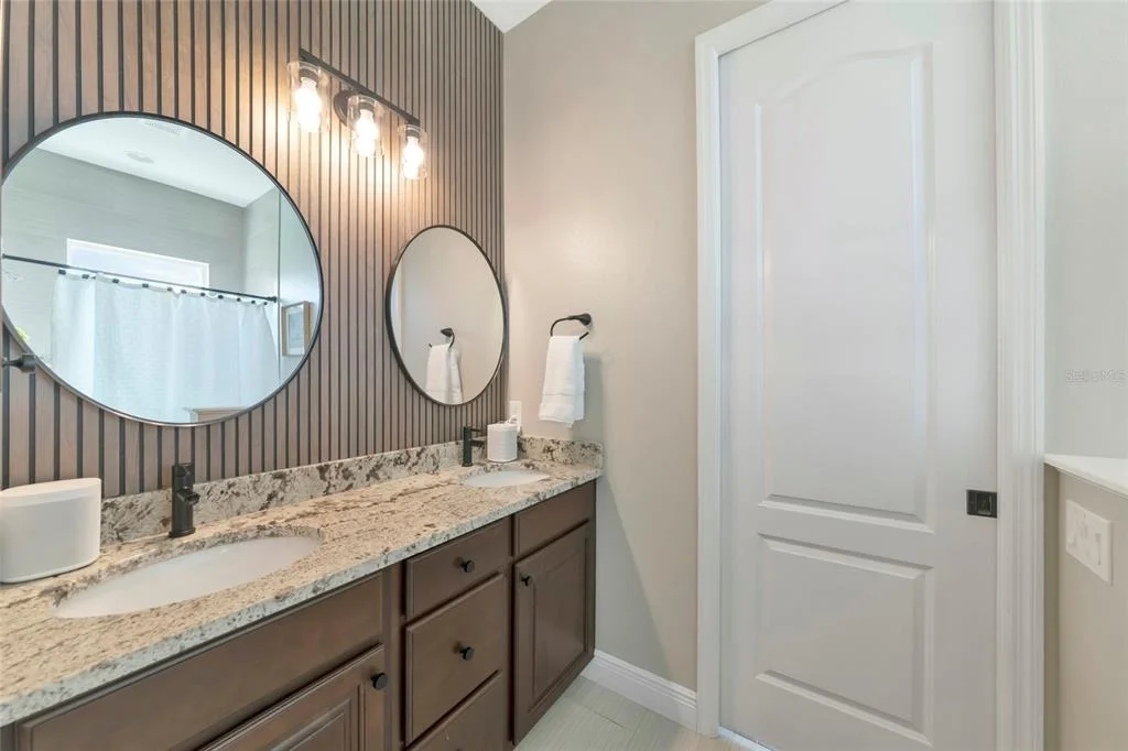 Photo of 1417 LANDVIEW LANE