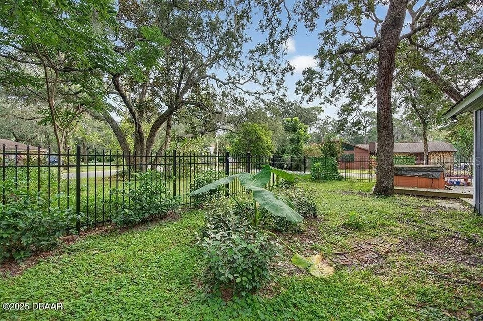 Photo of 28 BAYMEADOW COURT