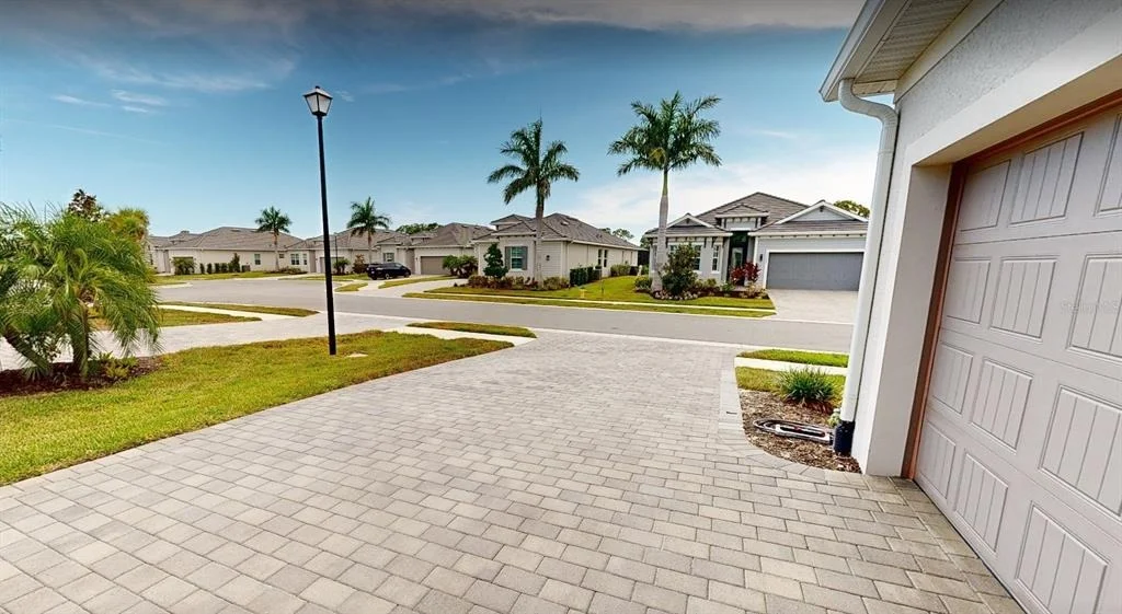 Photo of 17420 JADESTONE COURT