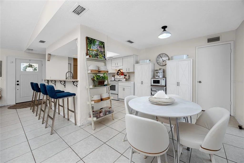 Photo of 14803 SUNSET DRIVE