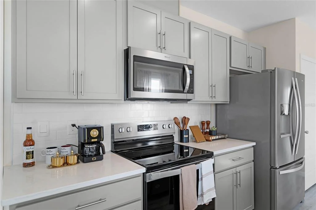 Photo of 1738 HUMMINGBIRD ROAD