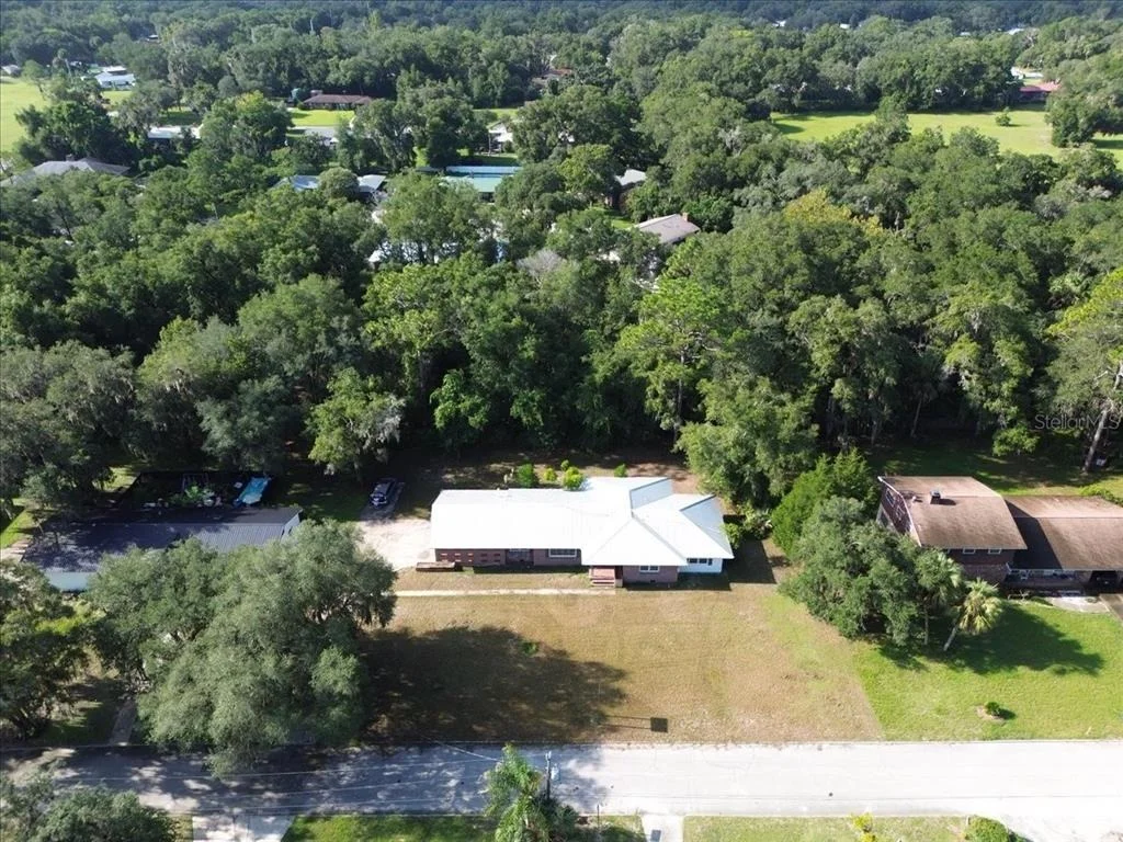 Photo of 2107 GOLF DRIVE
