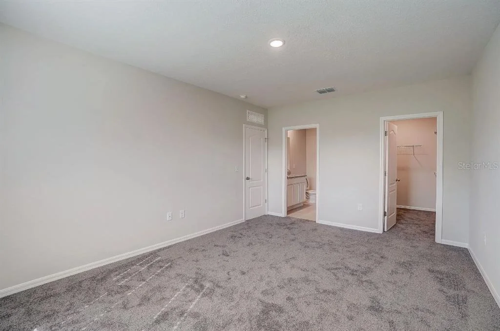 Photo of 604 BROADOAK DRIVE
