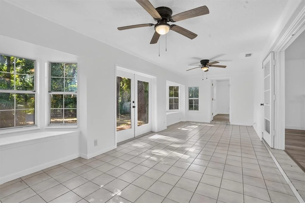 Photo of 1202 ORANOLE ROAD