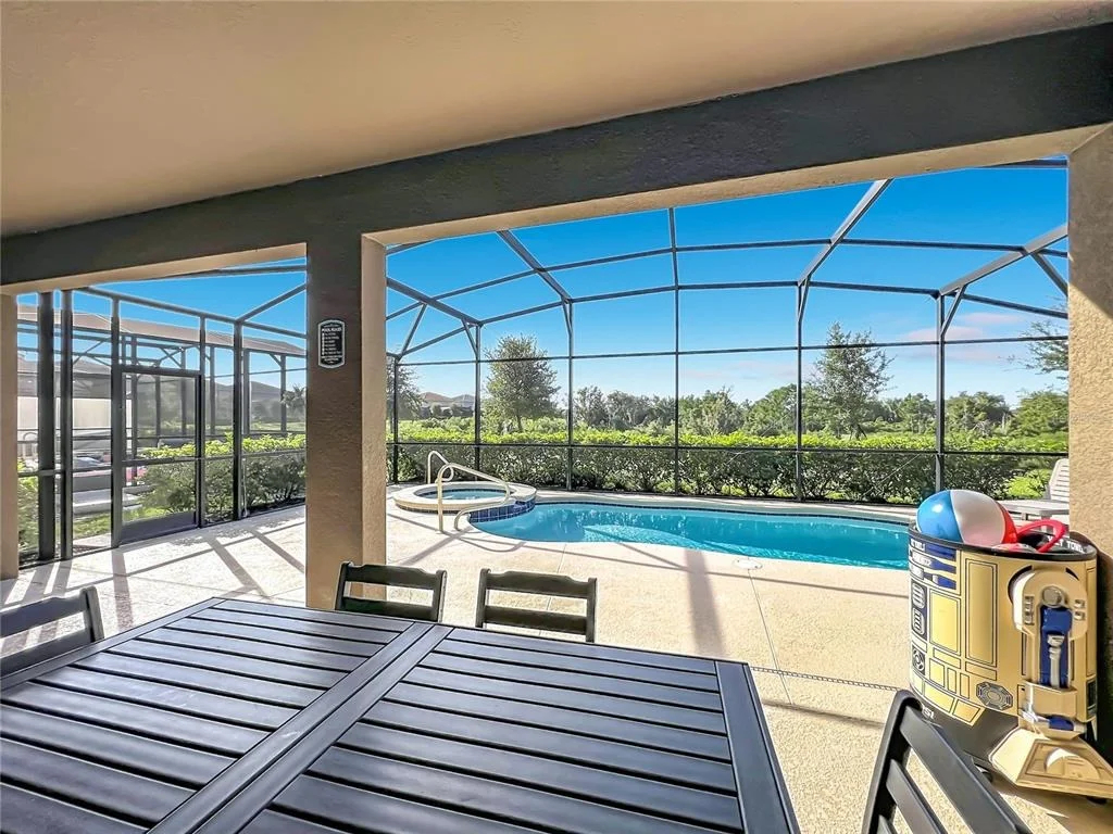 Photo of 7647 OAKMOSS LOOP