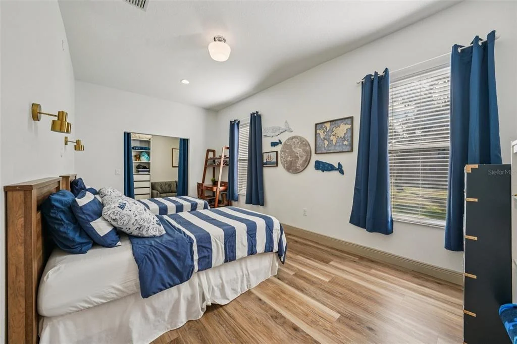 Photo of 11325 HIDDEN VALLEY LANE