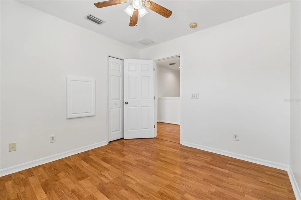 Photo of 915 WINDTON OAK DRIVE