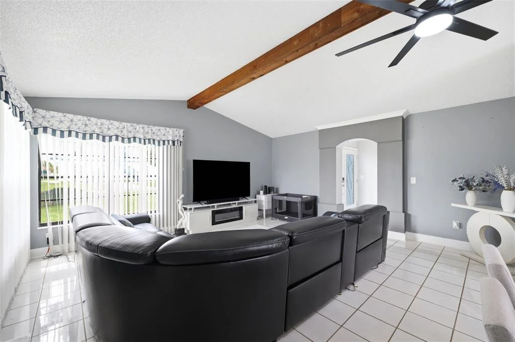 Photo of 4262 PARADISE CIRCLE