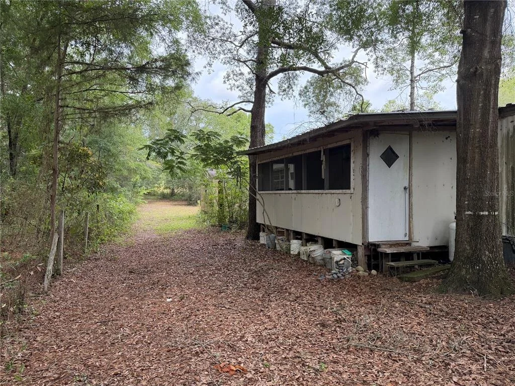 Photo of 9730 NE STATE ROAD 24