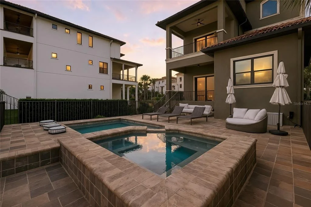 Photo of 355 OCEAN CREST DRIVE