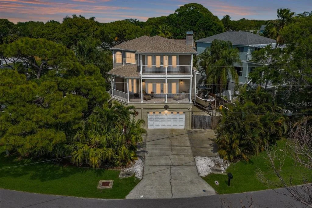 Photo of 196 SHORE DRIVE