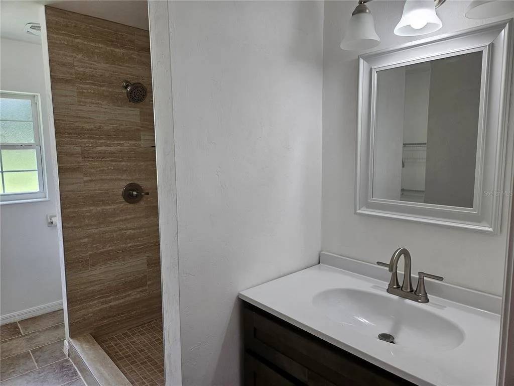 Photo of 51 NE 10TH STREET