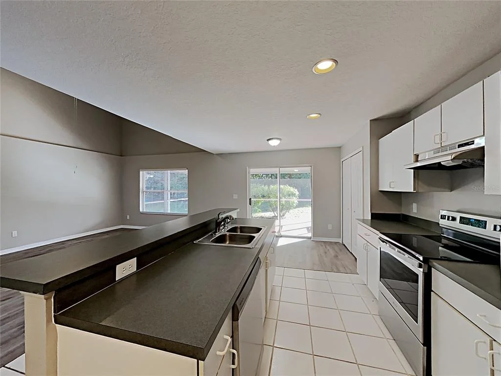 Photo of 2184 HEATHWOOD CIRCLE
