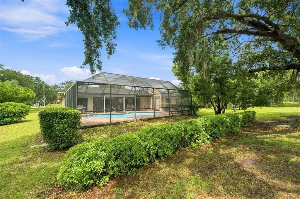 Photo of 550 PALMDALE DRIVE