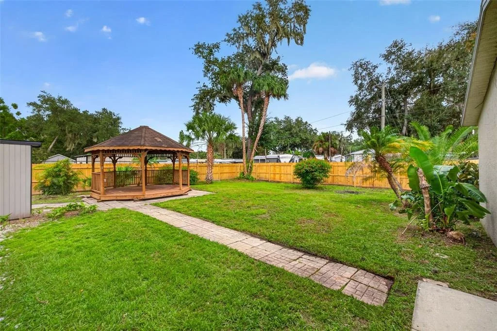 Photo of 11317 SYLVAN GREEN LANE