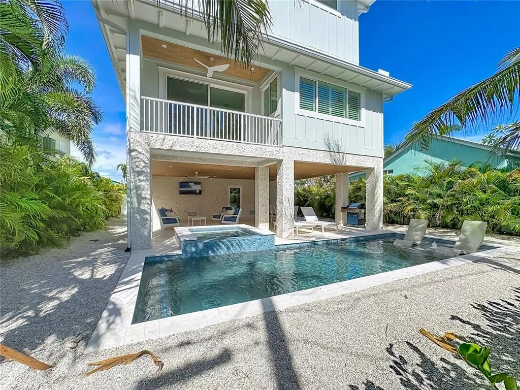 Photo of 2918 GULF DRIVE